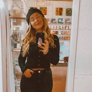 Meet your Posher, Sierra